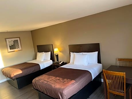 2 Double Beds, Nonsmoking, Accessible