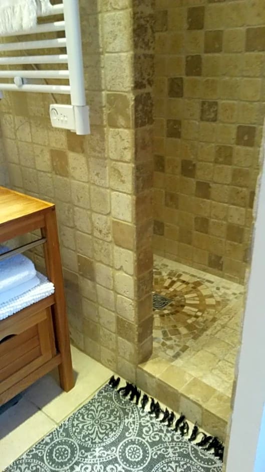 Jolie petite suite Côte d'Azur.