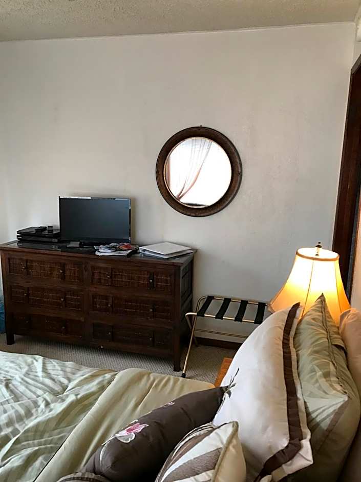 Hale Maluhia Country Inn