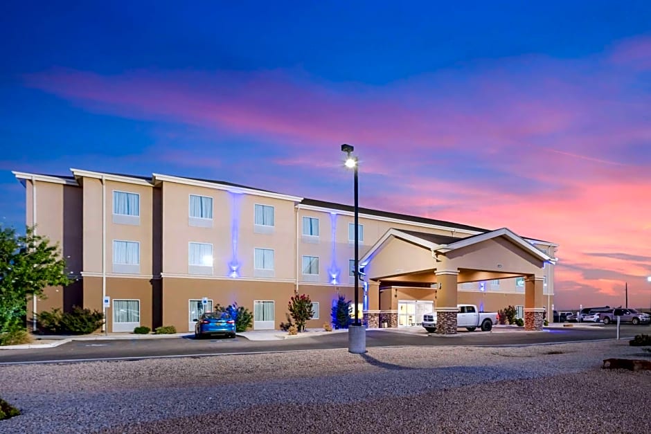 Quality Inn & Suites Carlsbad Caverns Area