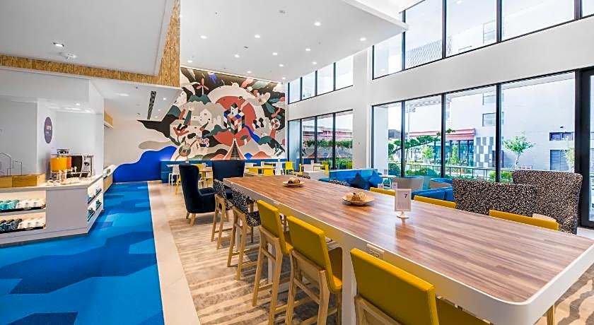 Holiday Inn Express Taichung Fengchia by IHG