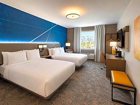 Quadruple Room with Two Queen Beds - Non Smoking