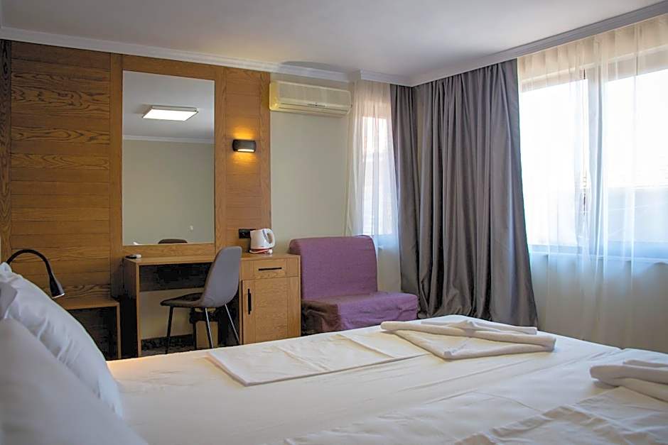 Prince Cyril Hotel