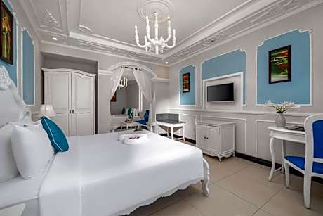 Family Room (4 Adults) with Balcony