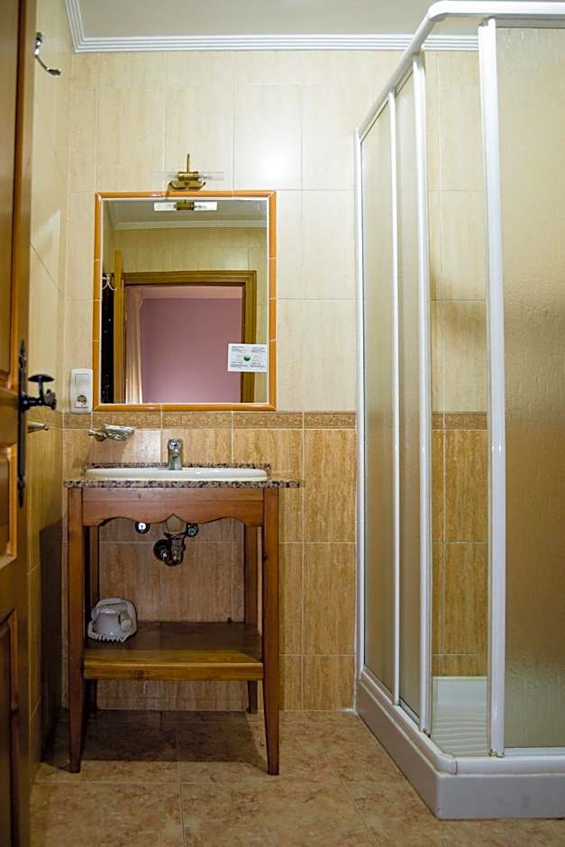 El Roble Hotel Restaurante