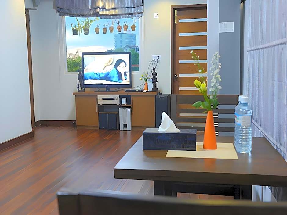 Green Paradise Hotel