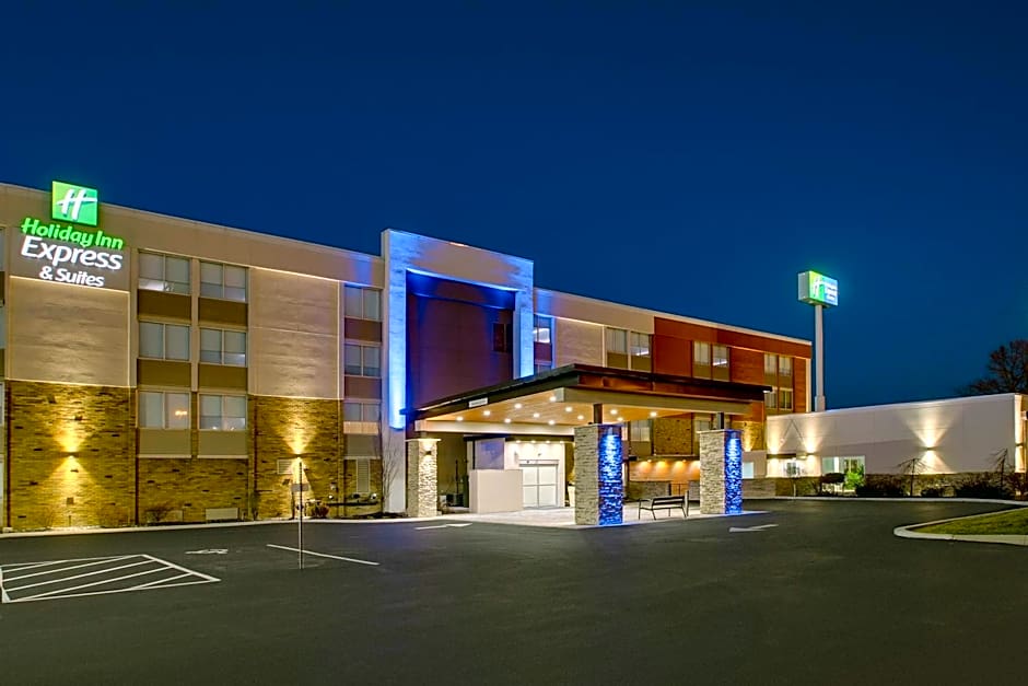 Holiday Inn Express & Suites Wapakoneta By IHG