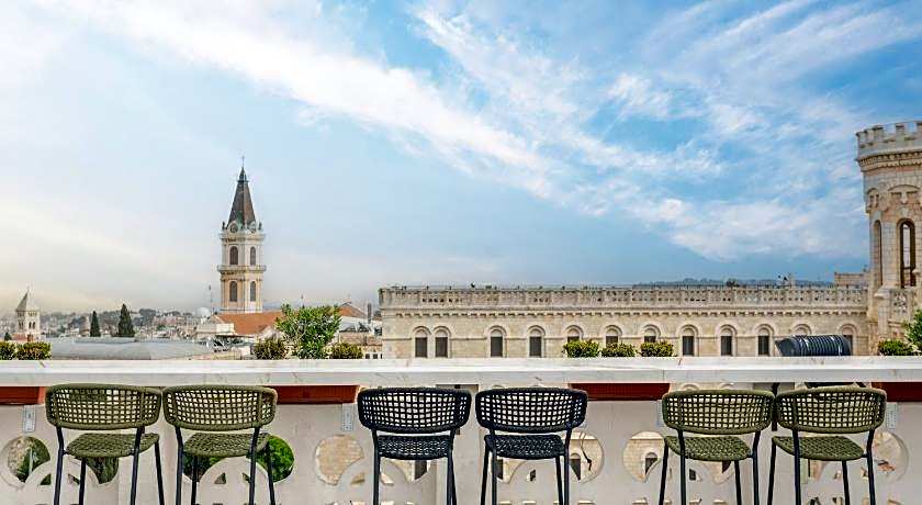 Notre Dame Center Guest House