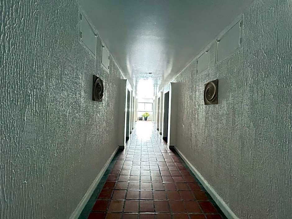 Benyada Lodge - Surin Beach