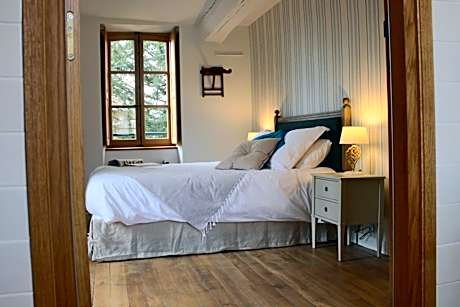 Queen Room with Garden View