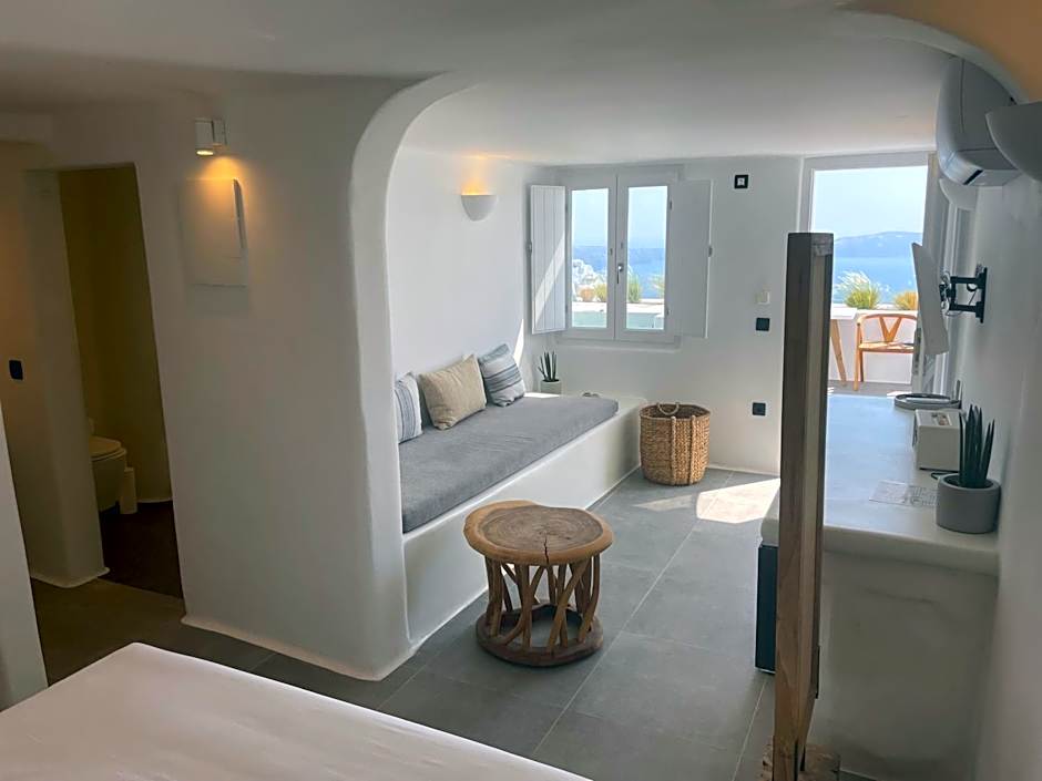 Nomikos Villas