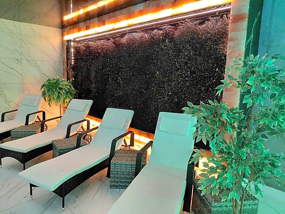 Apartamenty Katowice by Lantier - Swimming Pool Zone