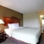 Copley Inn & Suites By OYO Akron OH