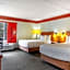 La Quinta Inn & Suites by Wyndham Raleigh Crabtree