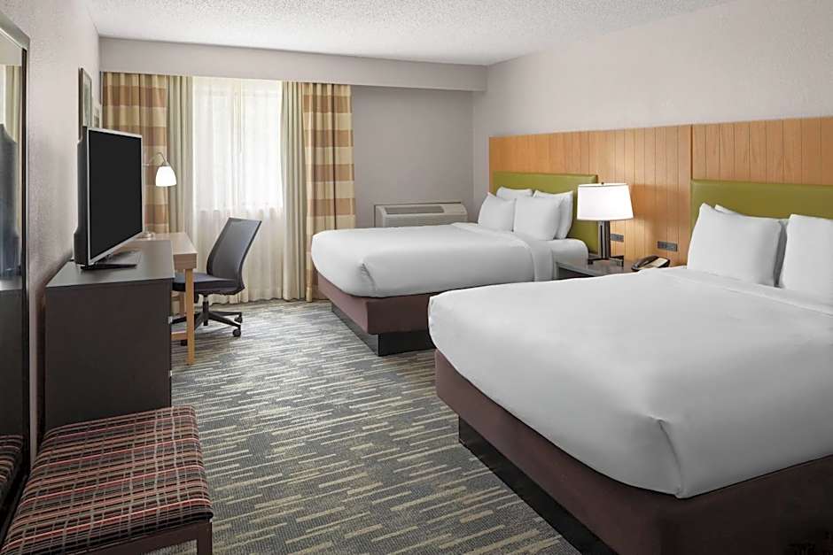 Wingate by Wyndham Lincoln Airport East I-80