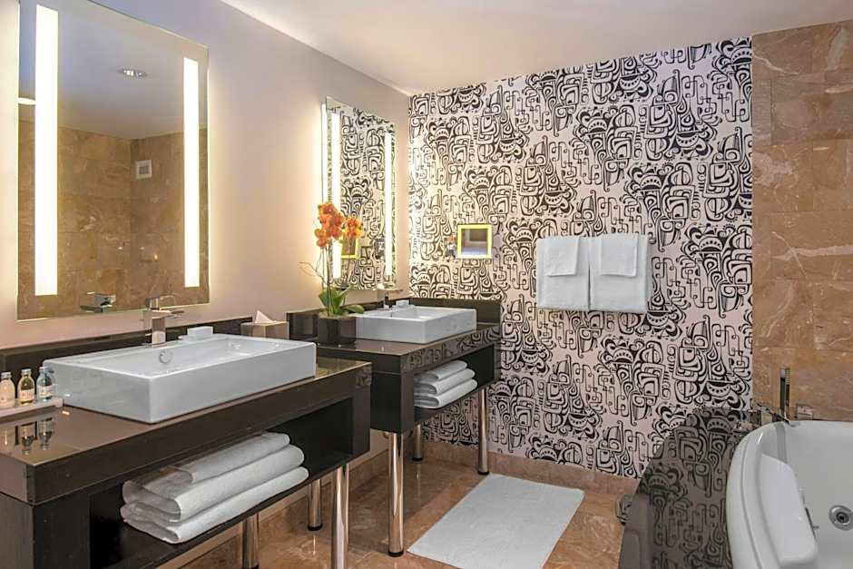 The Warwick Hotel Rittenhouse Square Philadelphia