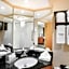 Pittsburgh Airport Inn and Suites