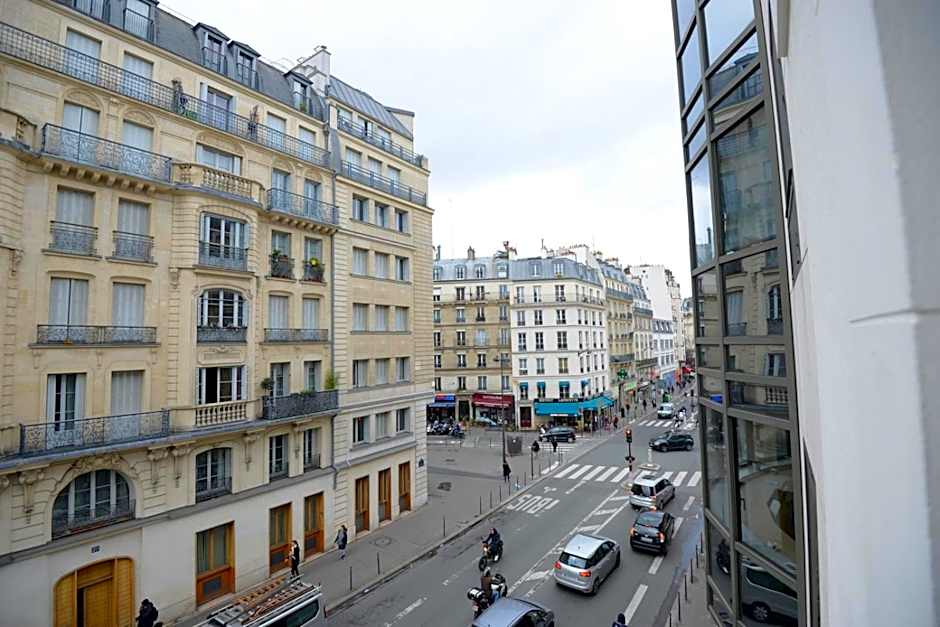 LAFAYETTE HOTEL