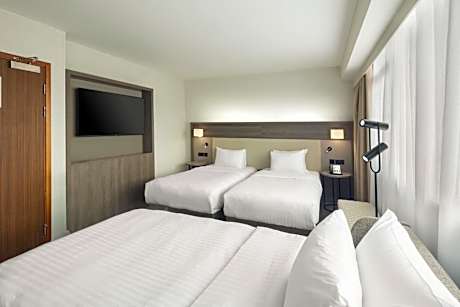 Executive Twin Room with Two Single Beds and Sofa Bed