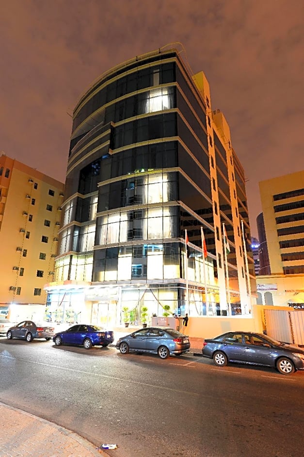 Landmark Premier Hotel