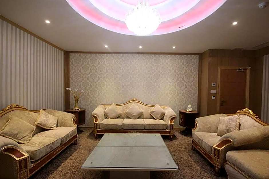 Menoir Dorsett Madrid Leganés