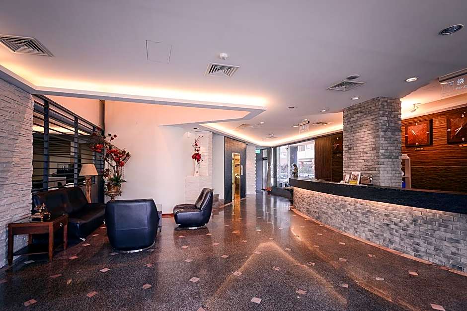 Waugh Den Business Hotel