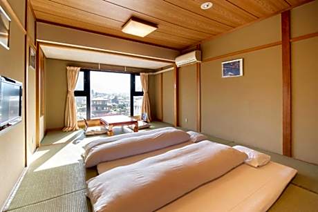 Japanese-Style Room - Non-Smoking (4 Adult)