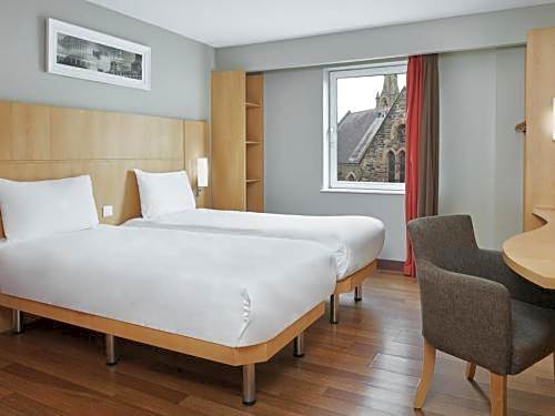 ibis Belfast Queens Quarter