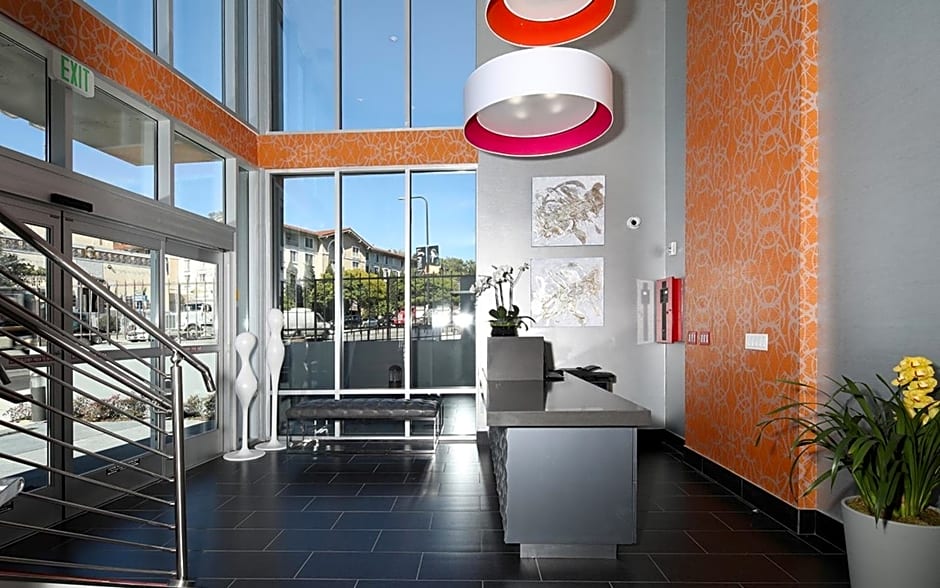Lexen Hotel - Hollywood