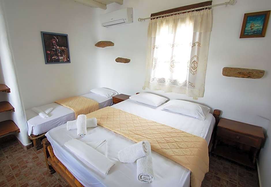 Alexandros Mykonos