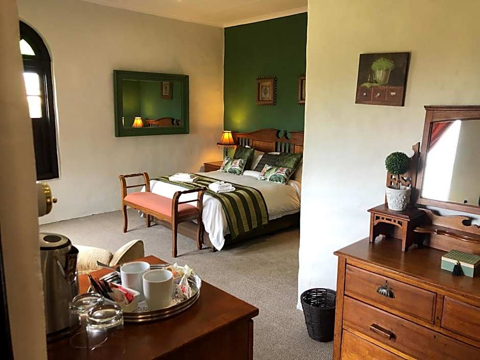 Photo 1 of 10 of Suite