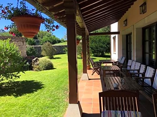 Hotel Rural El Texeu