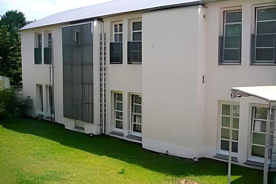Hotel St James