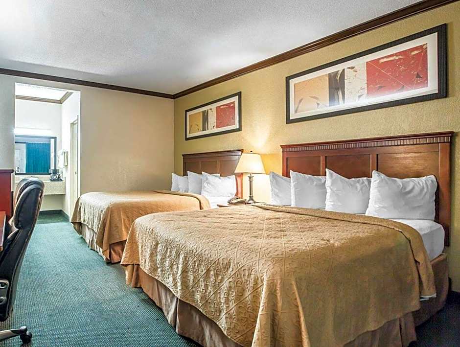 Quality Inn San Diego I-5 Naval Base