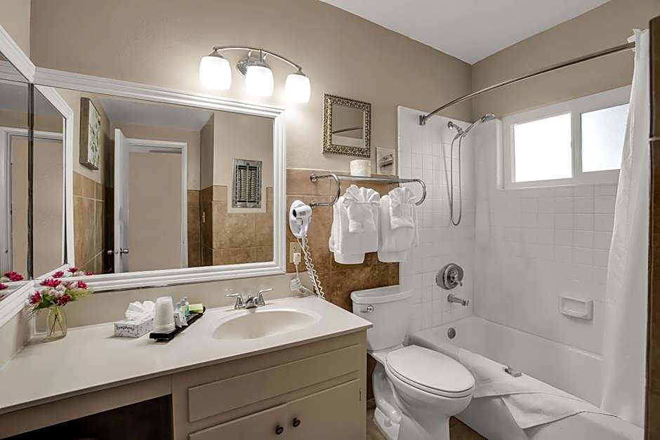 The Inn At Deep Canyon