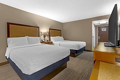 Room with Two Queen Beds - Non-Smoking