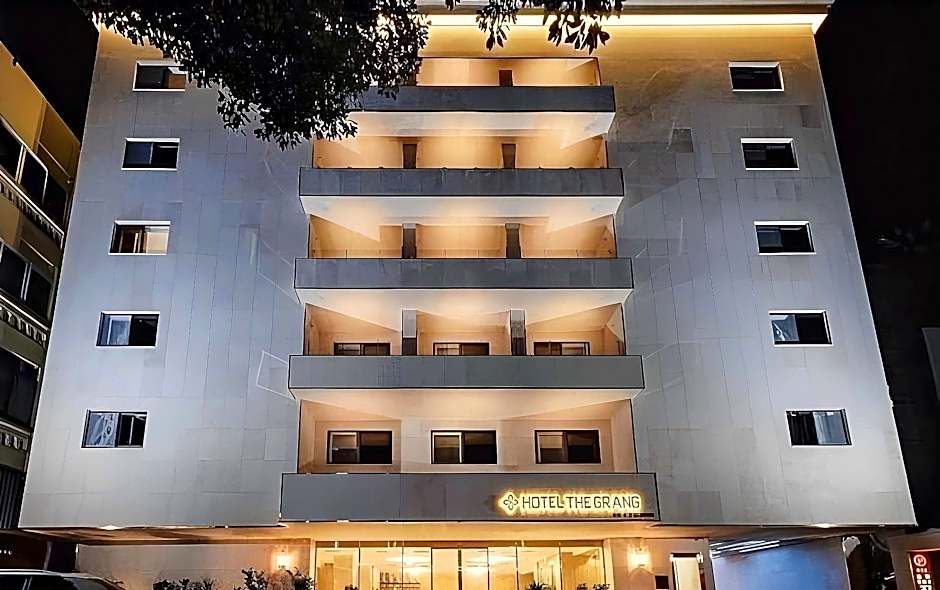 Hotel The Grang Seogwipo