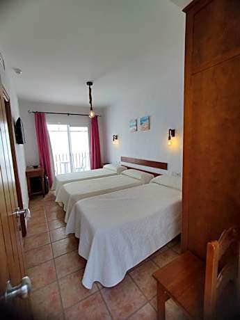 Twin Room with Extra Bed