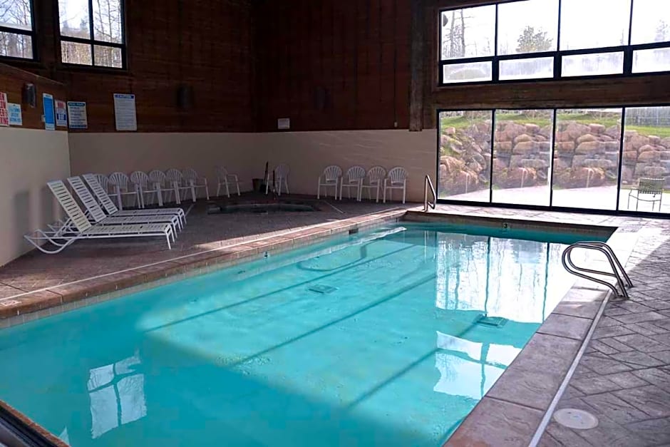 Daniels Summit Lodge