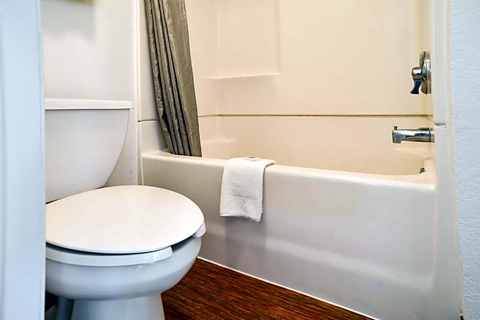 Motel 6-Saint Joseph, MO