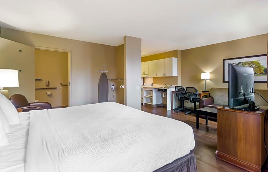 Extended Stay America Suites - Seattle - Everett - Silverlake