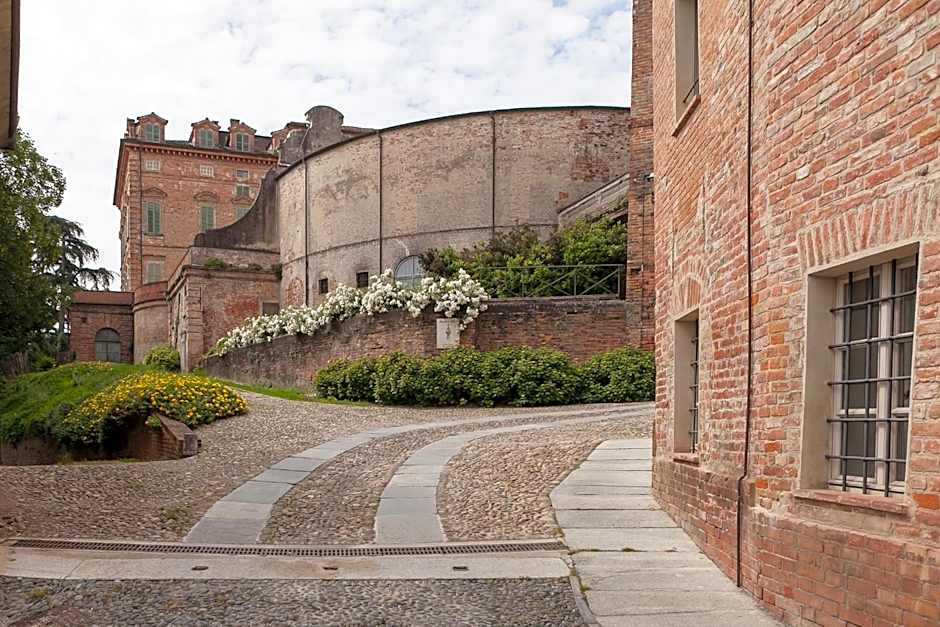 Marchesi Alfieri - Cantine e Ospitalità