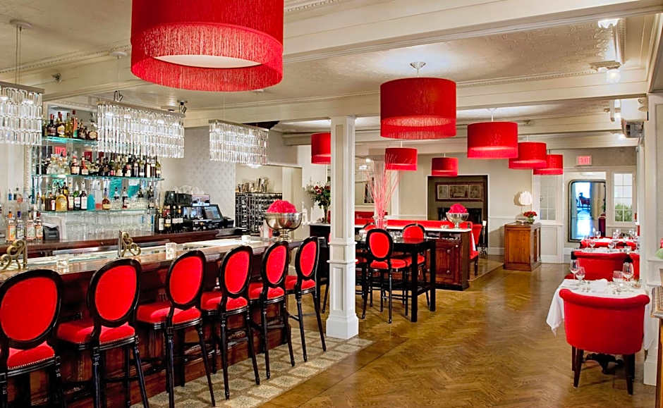Relais Chateaux Camden Harbour Inn