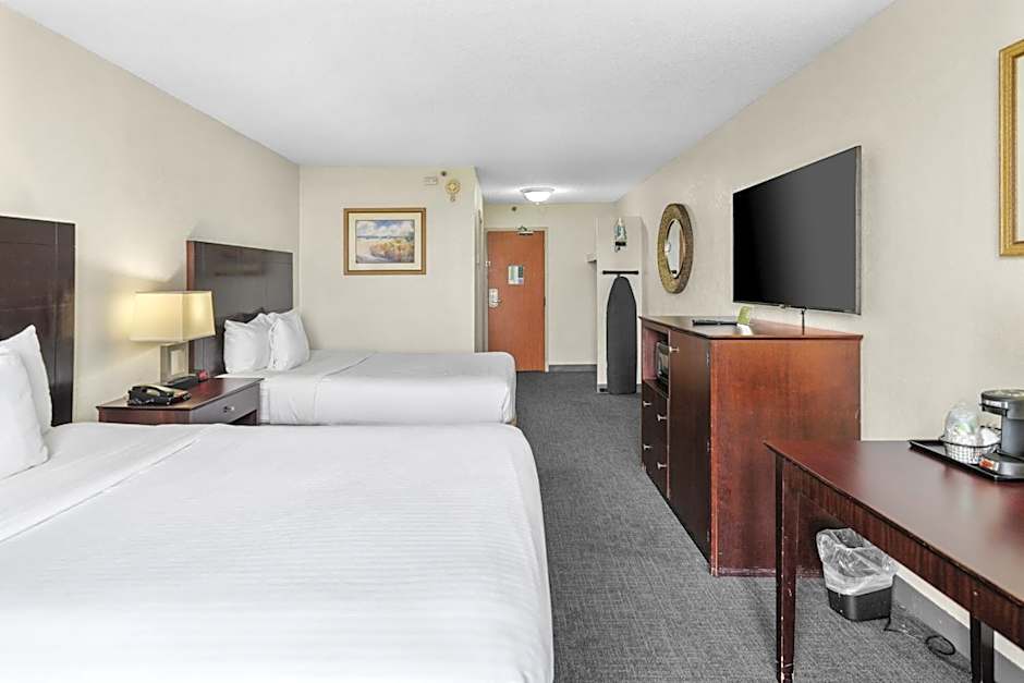 88 Palms Hotel & Event Center