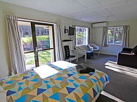 Chalet with Private Bathroom