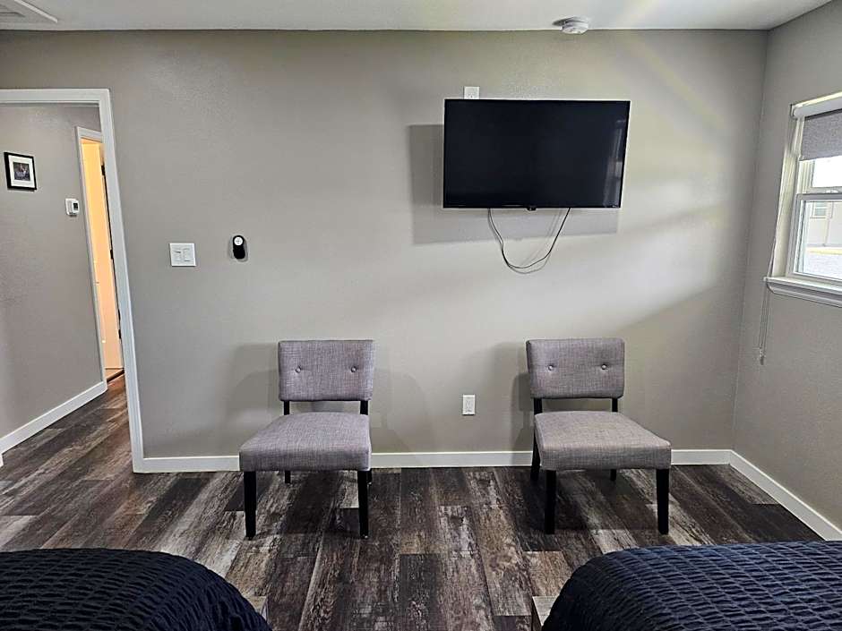 Apt 1- High Plains Lodge at Nomad Landing