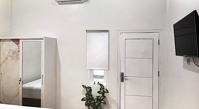 Urbanview Hotel Syariah near Polda Jambi