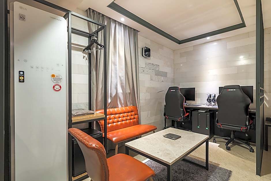 Docking Hotel