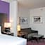 Holiday Inn Express & Suites Columbus - Polaris Parkway / COLUMBUS By IHG