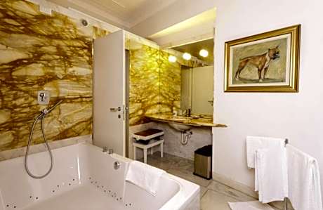 Double Room with Spa Bath